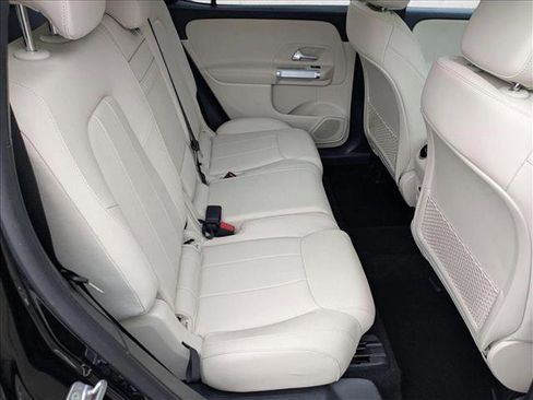 Certified 2023 Mercedes-Benz GLB 250 image 21