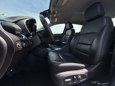 Used 2024 Chevrolet Malibu LT FWD image 15