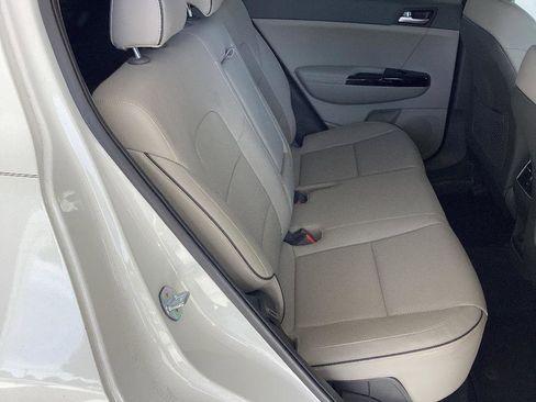 Used 2019 Kia Sportage EX w/ EX Technology Package FWD image 18