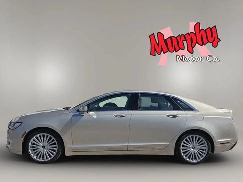 Used 2017 Lincoln MKZ Reserve FWD image 5