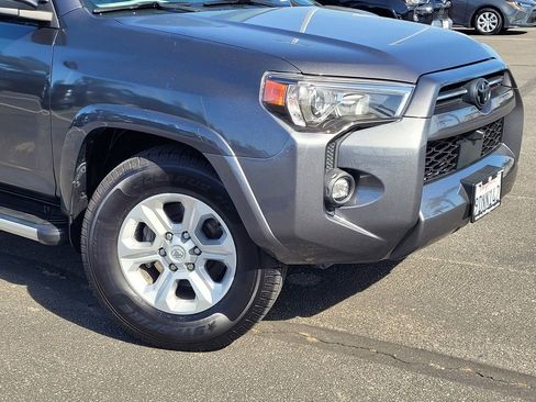 Used 2023 Toyota 4Runner SR5 Premium w/ Moonroof Package RWD image 3