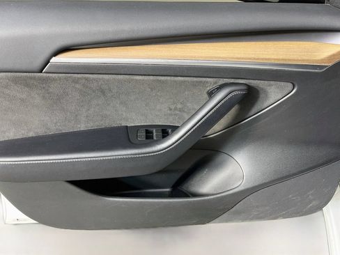 Used 2023 Tesla Model 3 Standard Range RWD image 23