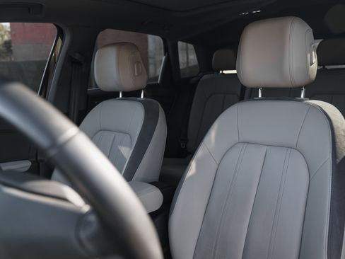 Used 2023 Audi Q4 e-tron Premium w/ 20" Wheel Package image 19