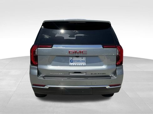 Used 2025 GMC Yukon Elevation AWD/4WD image 5