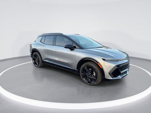 New 2026 Chevrolet Equinox EV RS image 2