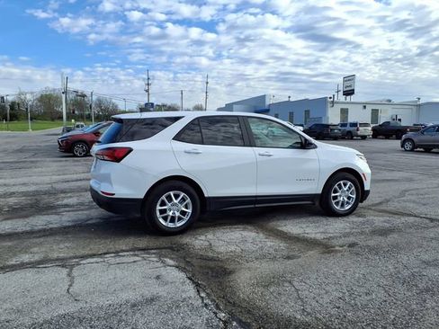 Used 2024 Chevrolet Equinox LS w/ LS Convenience Package FWD image 19