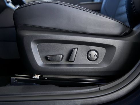 New 2025 Mitsubishi Outlander SE image 22