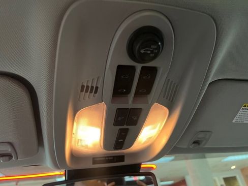 Used 2012 Chevrolet Equinox LTZ image 16