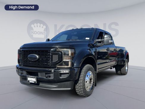 Certified 2020 Ford F450 Platinum w/ FX4 Off-Road Package AWD/4WD image 1