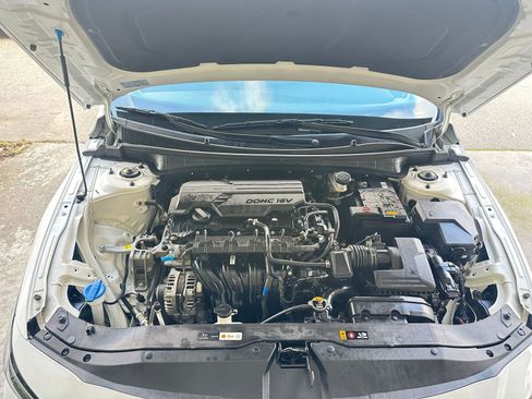 Used 2025 Hyundai Elantra SEL image 33