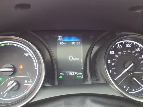 Used 2022 Toyota Camry SE w/ Cold Weather Package FWD image 30