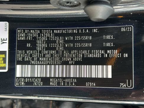 Used 2023 Toyota Corolla Cross XLE w/ Convenience Package FWD image 32