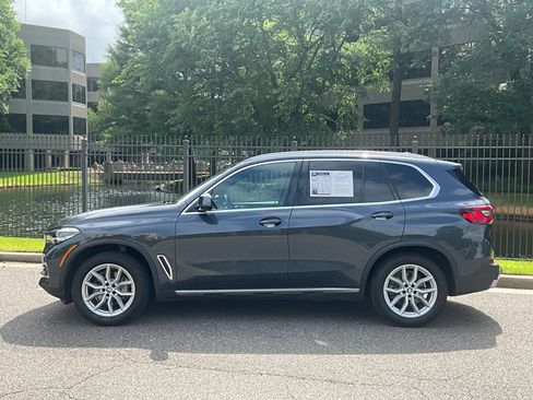 Used 2021 BMW X5 xDrive40i w/ Premium Package AWD/4WD image 8