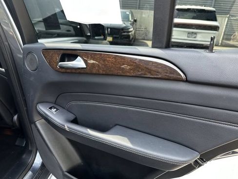 Used 2015 Mercedes-Benz ML 350 4MATIC image 40
