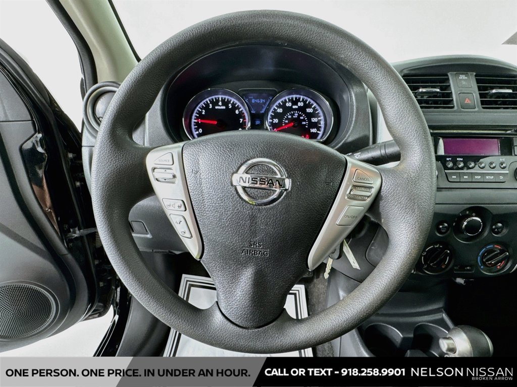 Used 2016 Nissan Versa SV FWD image 11