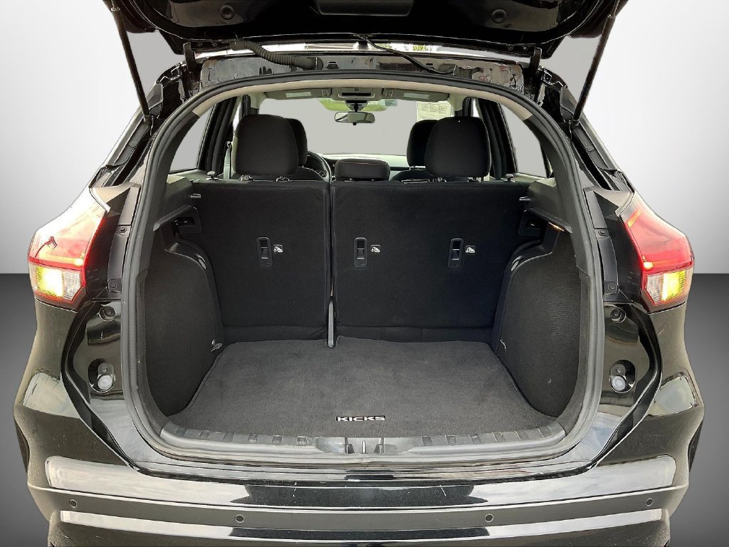 Used 2024 Nissan Kicks SR FWD image 7