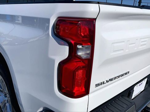 Used 2024 Chevrolet Silverado 1500 LTZ image 27