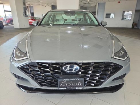 Used 2021 Hyundai Sonata SEL FWD image 2
