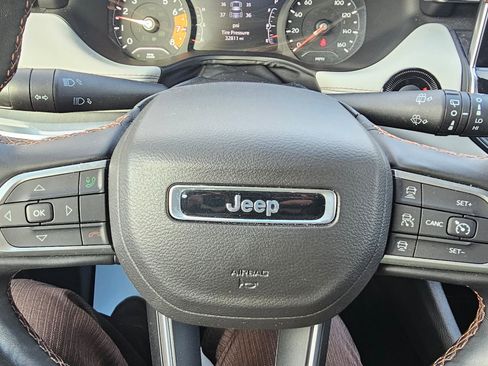 Used 2022 Jeep Compass Limited image 23