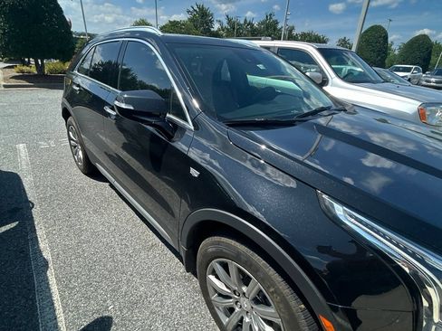 Used 2021 Cadillac XT4 Premium Luxury FWD image 10