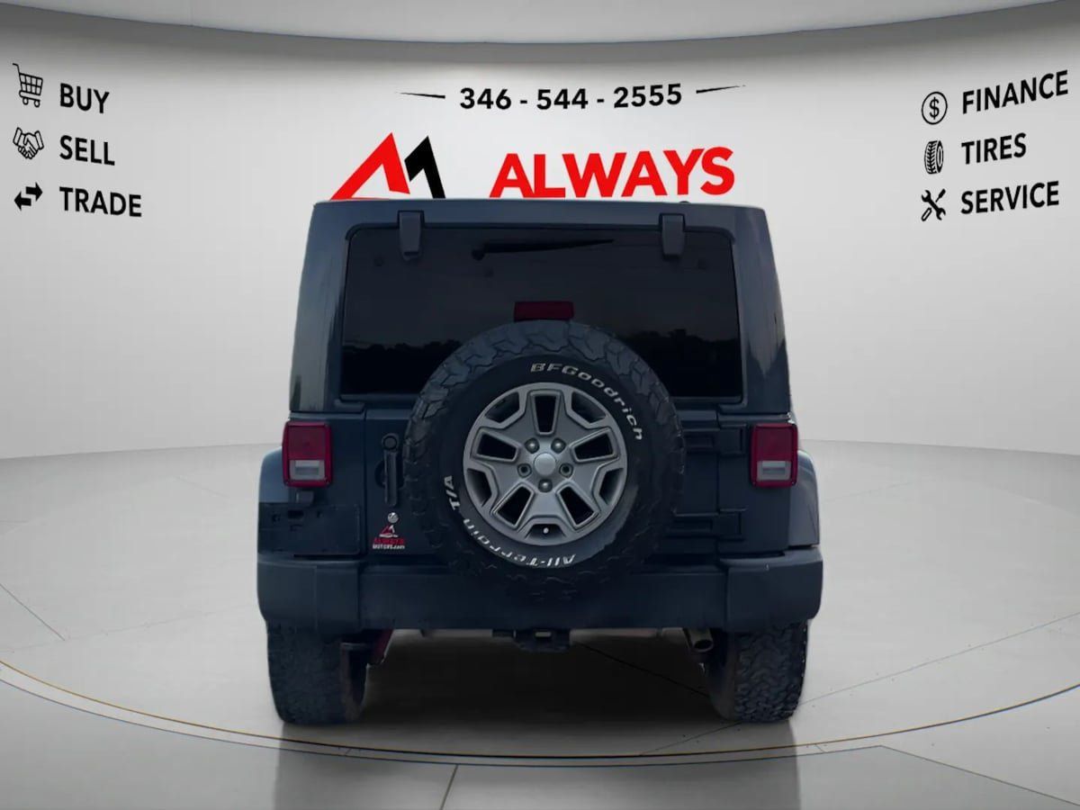 Used 2017 Jeep Wrangler Unlimited Rubicon AWD/4WD image 6