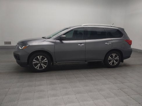 Used 2017 Nissan Pathfinder SL w/ SL Tech Package image 2