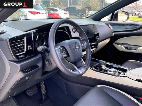 Used 2024 Lexus NX 250 FWD image 15