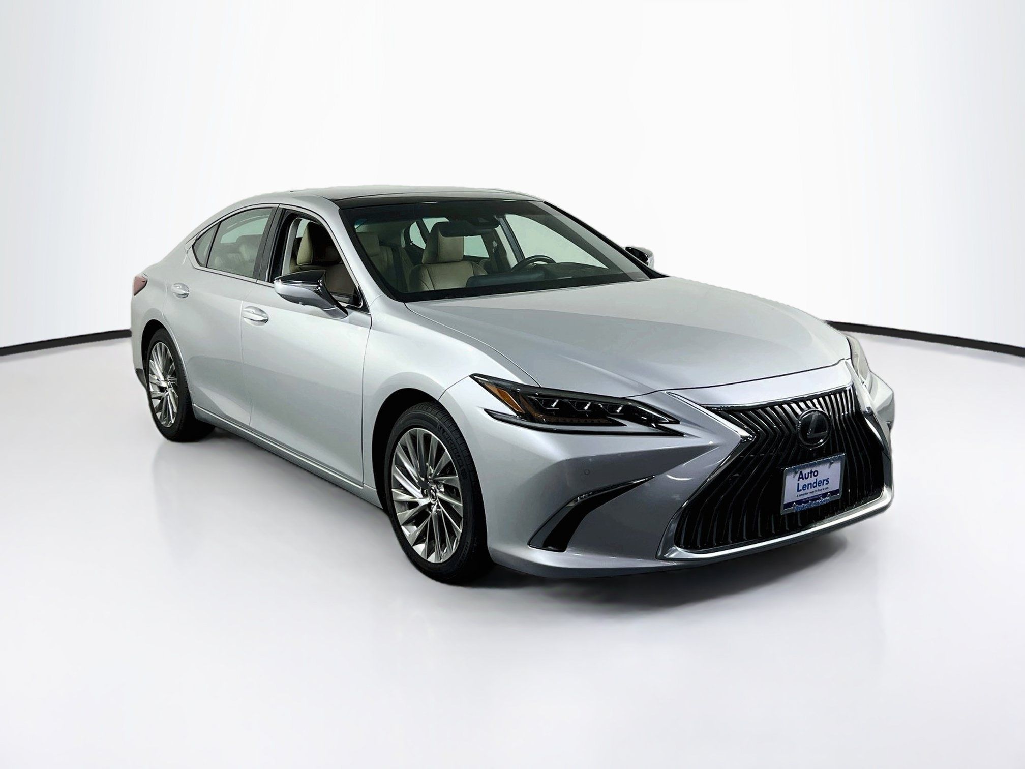 Used 2019 Lexus ES 350 Ultra Luxury w/ Accessory Package 2 FWD image 3