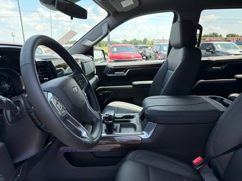 New 2026 Chevrolet Silverado 1500 LT Trail Boss w/ Convenience Package II AWD/4WD image 12