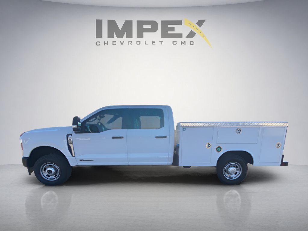 Used 2024 Ford F250 XL w/ Snow Plow Prep Package AWD/4WD image 2