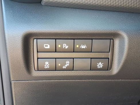 Used 2025 Nissan Kicks Play S FWD image 29