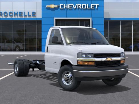 New 2025 Chevrolet Express 3500 w/ Power Convenience Package RWD image 7