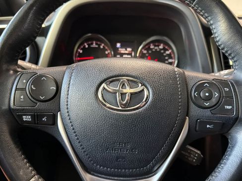 Used 2018 Toyota RAV4 SE w/ Power Extra Value Package FWD image 24