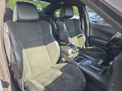 Used 2020 Dodge Charger R/T w/ Plus Group RWD image 11
