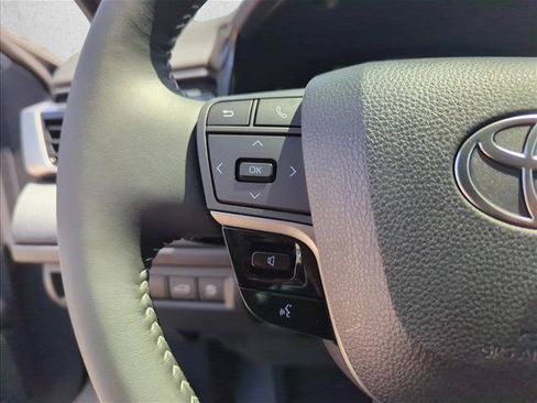 Used 2026 Toyota Camry SE FWD image 17