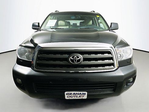 Used 2013 Toyota Sequoia SR5 image 2