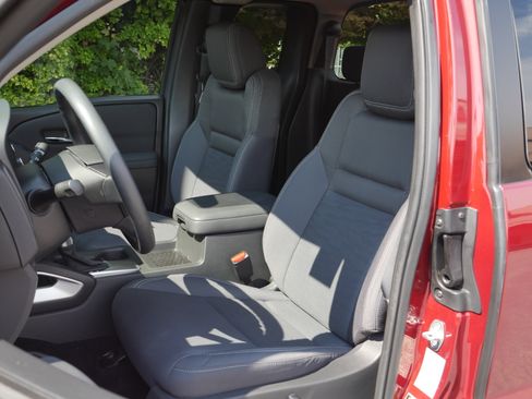 Certified 2023 Nissan Frontier SV w/ Technology Package AWD/4WD image 27