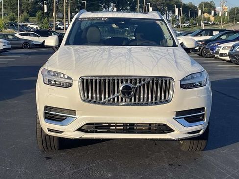 Certified 2025 Volvo XC90 T8 Plus w/ Protection Package Premier AWD/4WD image 2