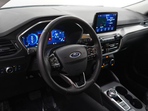 Used 2022 Ford Escape Titanium image 20