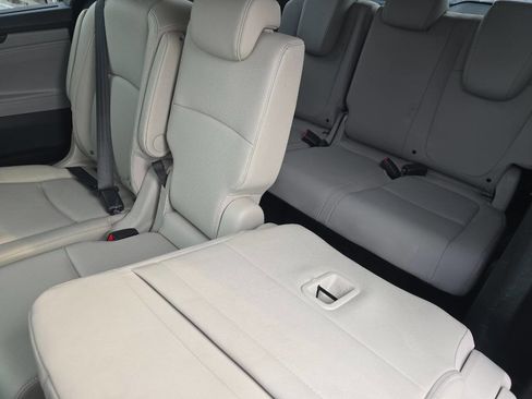 Used 2023 Honda Odyssey EX-L image 27