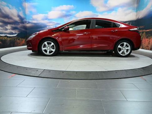 Used 2018 Chevrolet Volt LT w/ LT Driver Confidence Package image 4