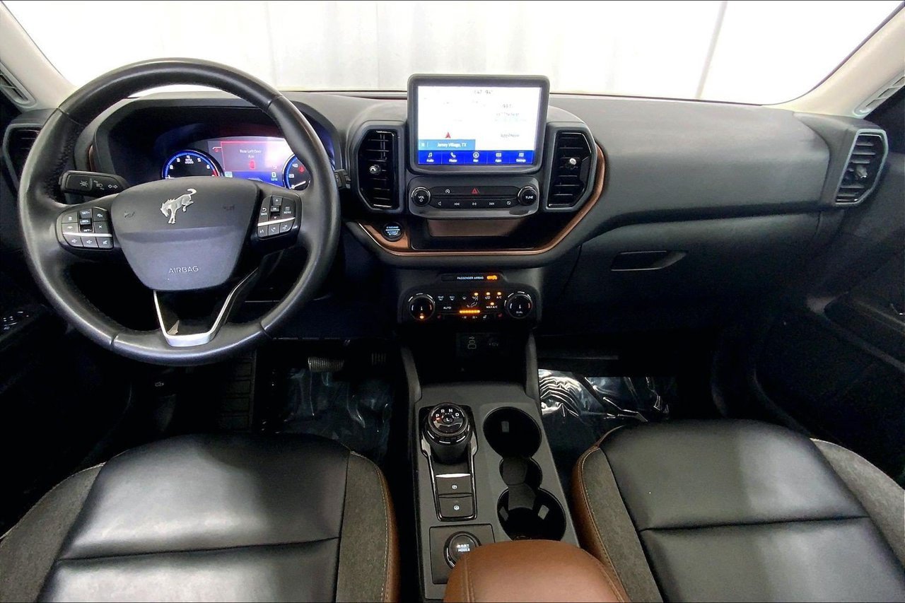 Used 2024 Ford Bronco Sport Outer Banks w/ Tech Package AWD/4WD image 15