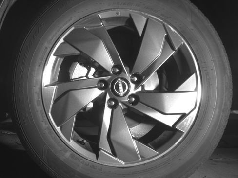 Used 2025 Nissan Rogue SV image 12