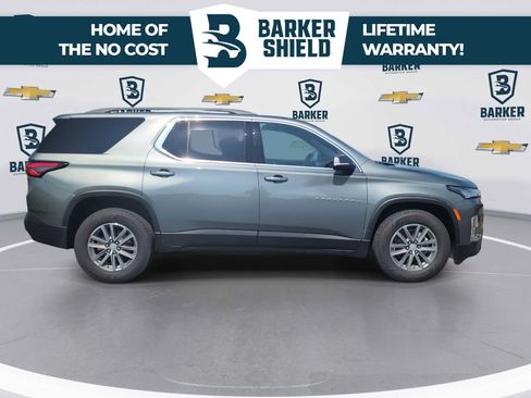 Used 2023 Chevrolet Traverse LT FWD image 9