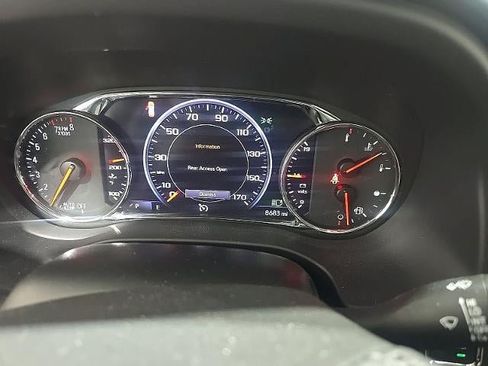 Used 2023 GMC Acadia SLT w/ GMC Pro Grade Package AWD/4WD image 2