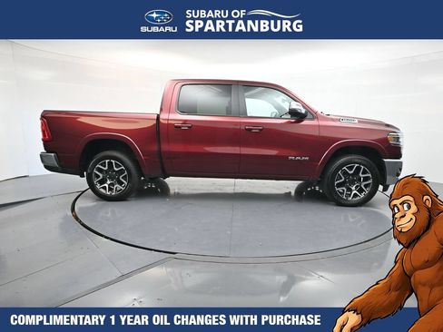 Used 2025 RAM 1500 Laramie AWD/4WD image 9