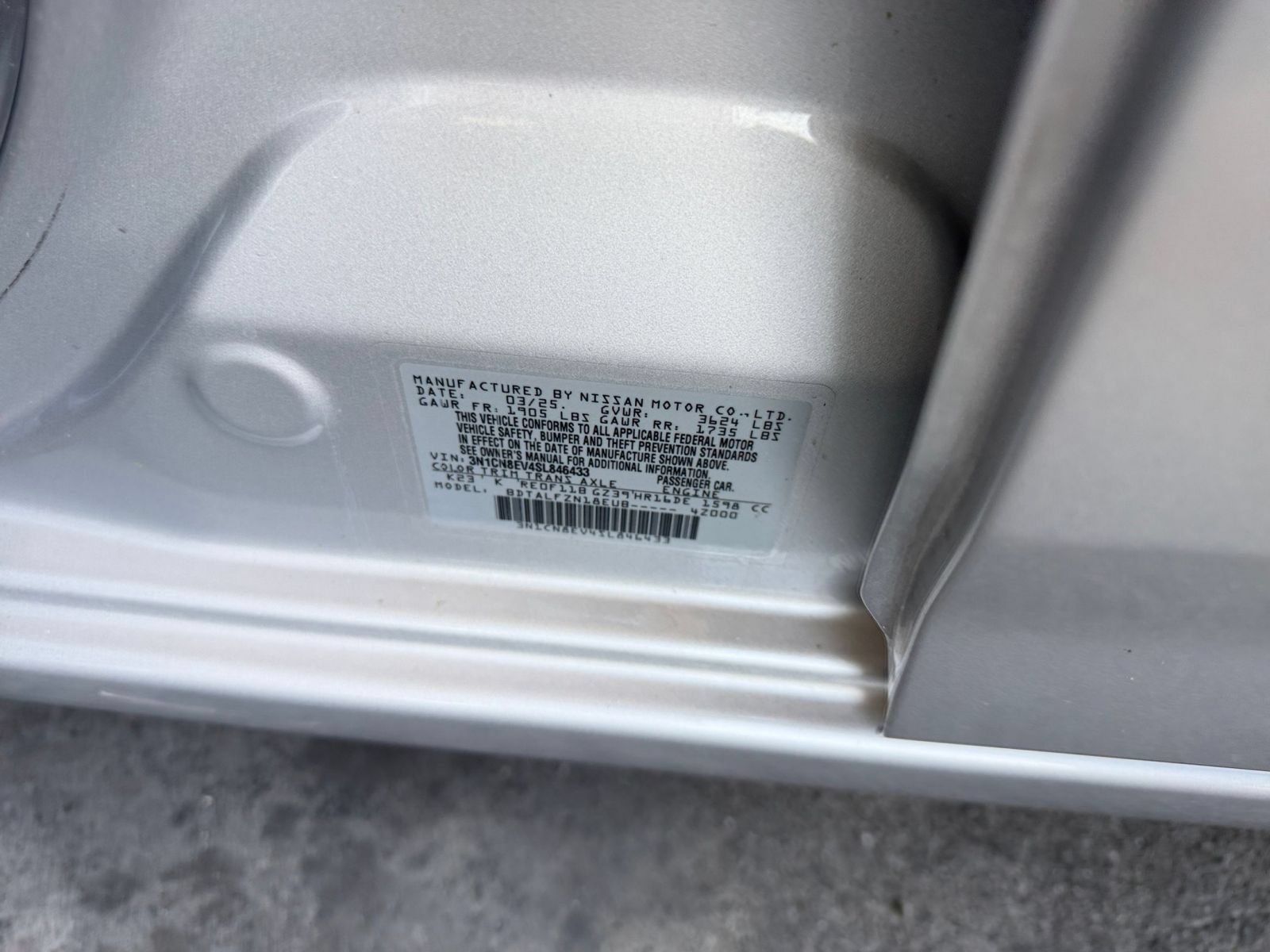 Used 2025 Nissan Versa SV FWD image 28