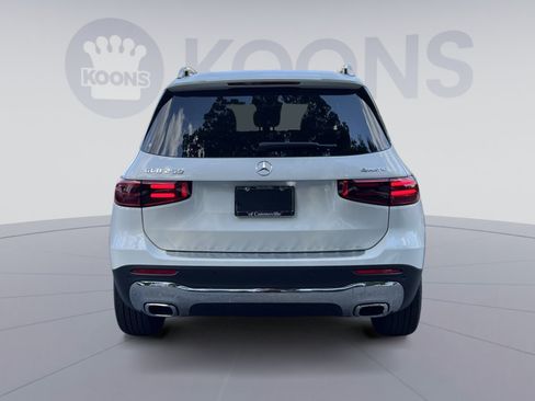 New 2026 Mercedes-Benz GLB 250 4MATIC image 10