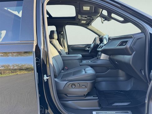 Used 2022 Chevrolet Tahoe RST image 10