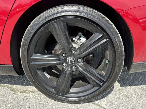 Used 2025 Honda Accord Sport image 32